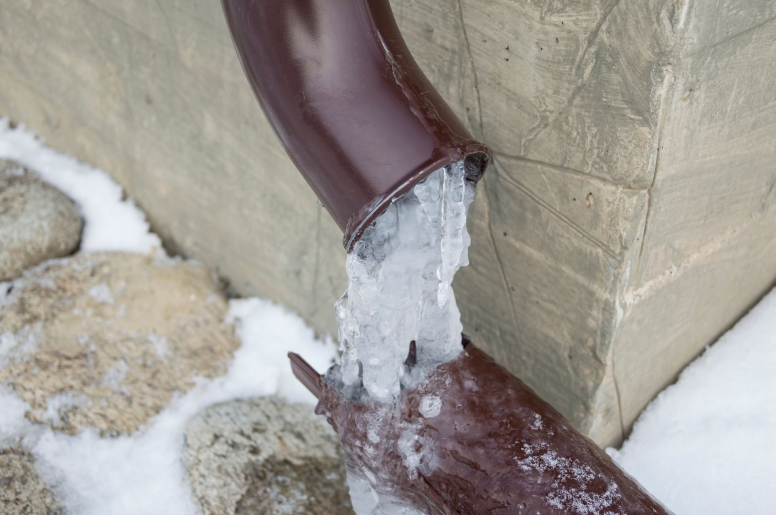 Ice protruding from a discharge pipe 